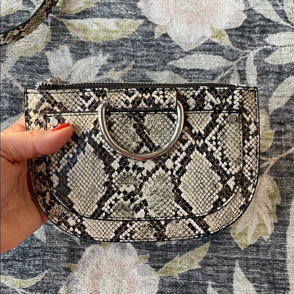 Zara Trafuluc Beltbag Crossbody Pouch Snakeskin Bag Pouch Like New - Picture 6 of 7